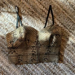 Sexy Crop Top Black/Gold